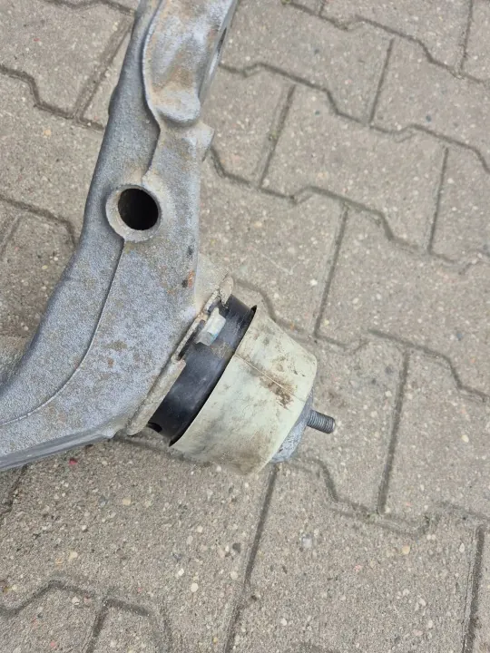 OEM 7L6199207B Etuapukehys VW Touaregille image 6