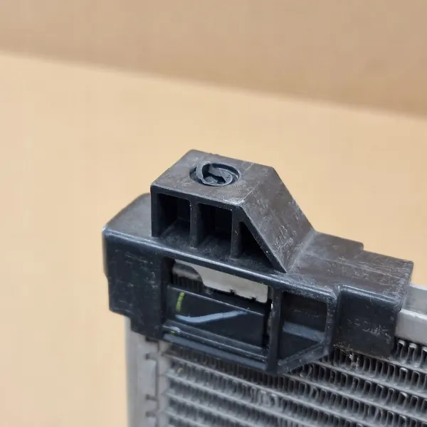 AC Kondenserin Raappa Toyota Auris image 3