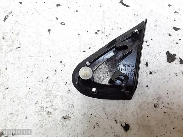 Lexus pilaarbekleding OEM 6011748030 - Gebruikt image 3