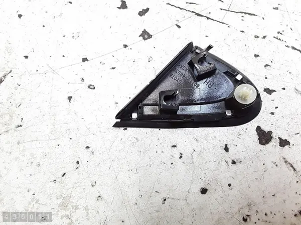 Lexus pilaarbekleding OEM 6011748030 - Gebruikt image 5
