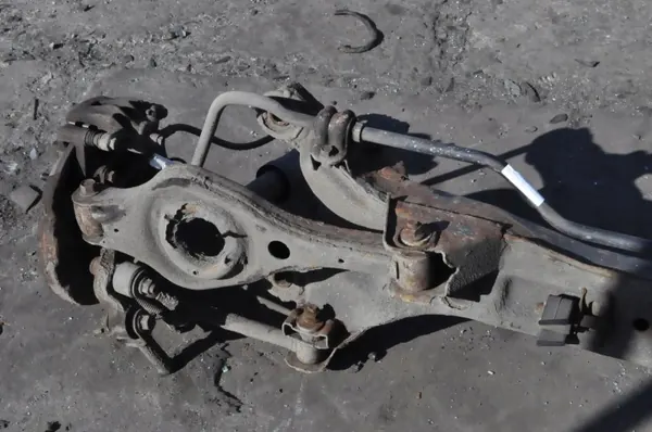 OEM 244638 Hinterachsschwinge für Hyundai Sonata V image 7