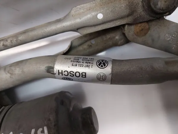 VW Passat B7 Pyyhkijän Moottorin Mekanismi image 3