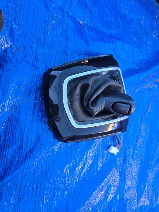 Vaihteenvalitsimen holkki OEM 969P0HV50A Nissan Qashqai image 3
