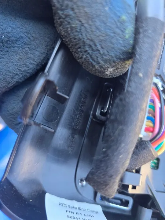 Vaihteenvalitsimen holkki OEM 969P0HV50A Nissan Qashqai image 8