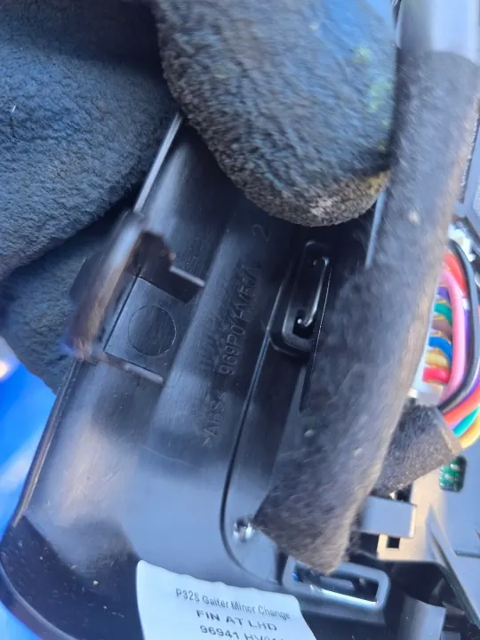 Vaihteenvalitsimen holkki OEM 969P0HV50A Nissan Qashqai image 9