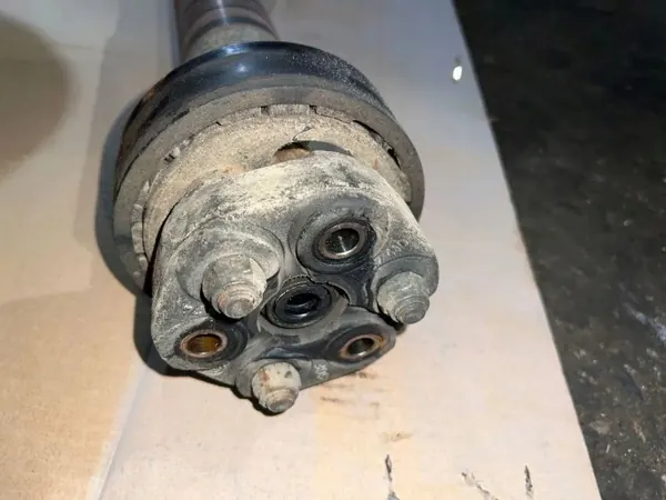 BMW 3 Coupe E36 Drivaxel OEM 26111227461 image 5