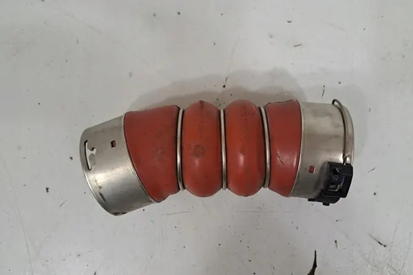 Tubería de intercooler BMW 5 (F10) 3.0L Diesel 2014 OEM image 2