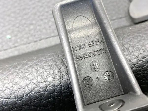 OEM 5G9867871G Kofferbakrolgordijn voor VW Golf VII Estate image 4