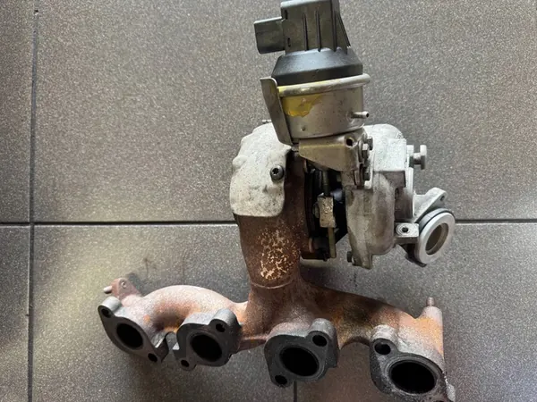 Volkswagen OE 03L253016J Turbo image 2