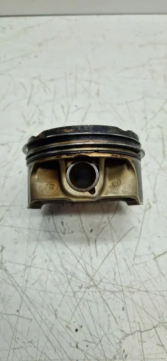 Pistão Maserati OE com Anéis e Biela #2 OEM 86L134 image 4