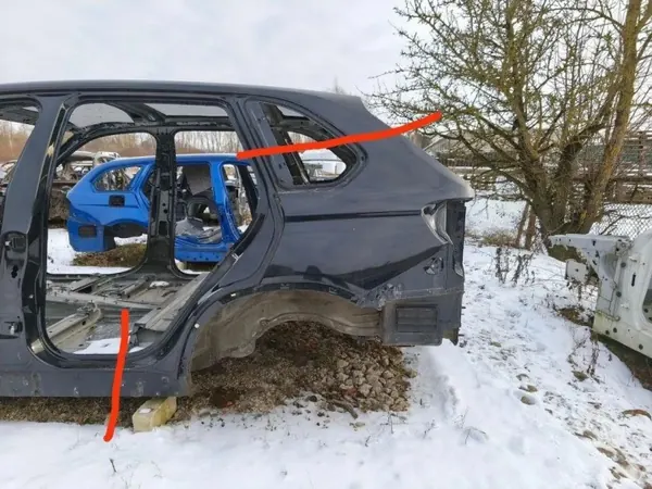 Höger bakskärm OEM 7352049 BMW X5 image 2