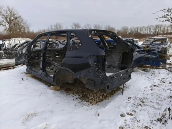 Höger bakskärm OEM 7352049 BMW X5 image 6