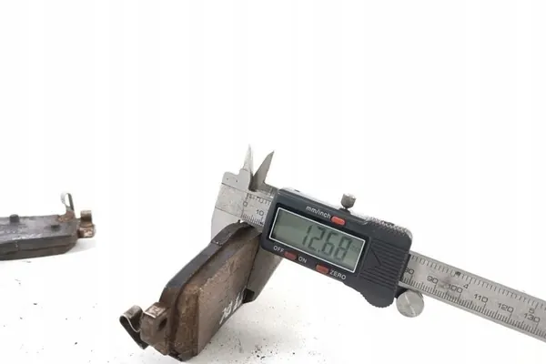 Achterremblokken RENAULT KADJAR 440605889R image 4