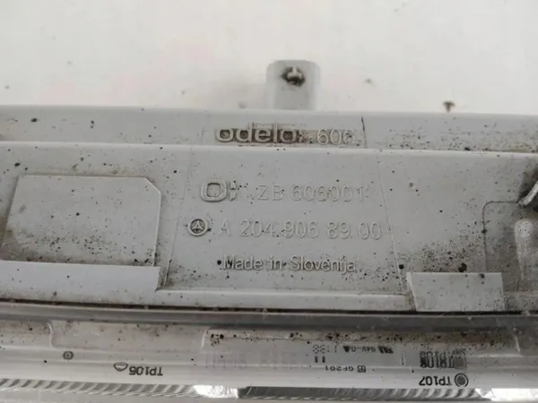 Cadre Chrome Gauche Avant Mercedes C-Class OEM 2049068900 image 4