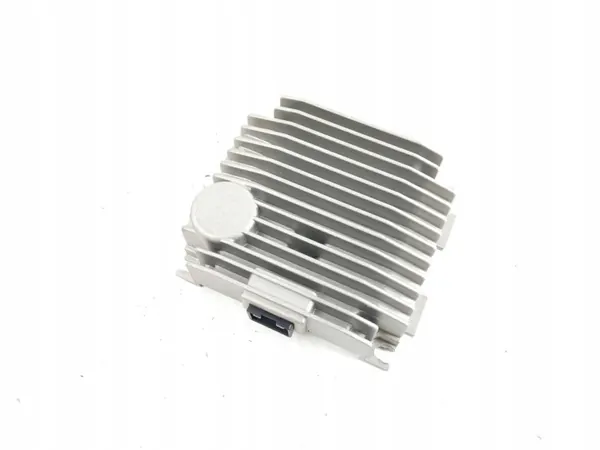 Porsche Taycan Förstärkare OEM 9J1035335D - Begagnad image 2