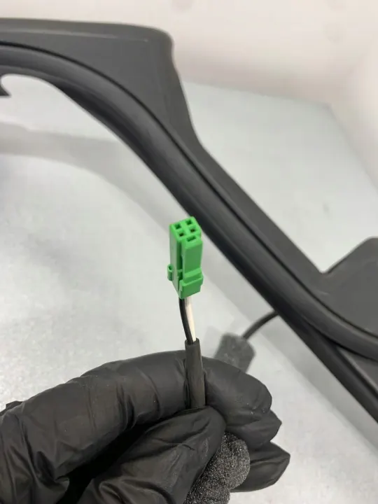 Sensor de portón Jaguar F-Pace OEM FBZ19074 image 3