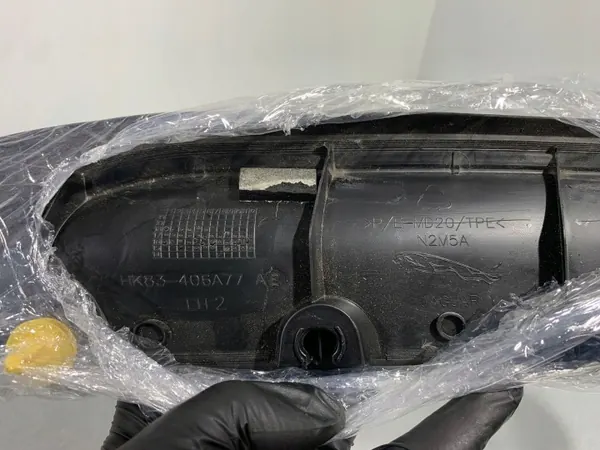 Sensor de portón Jaguar F-Pace OEM FBZ19074 image 7