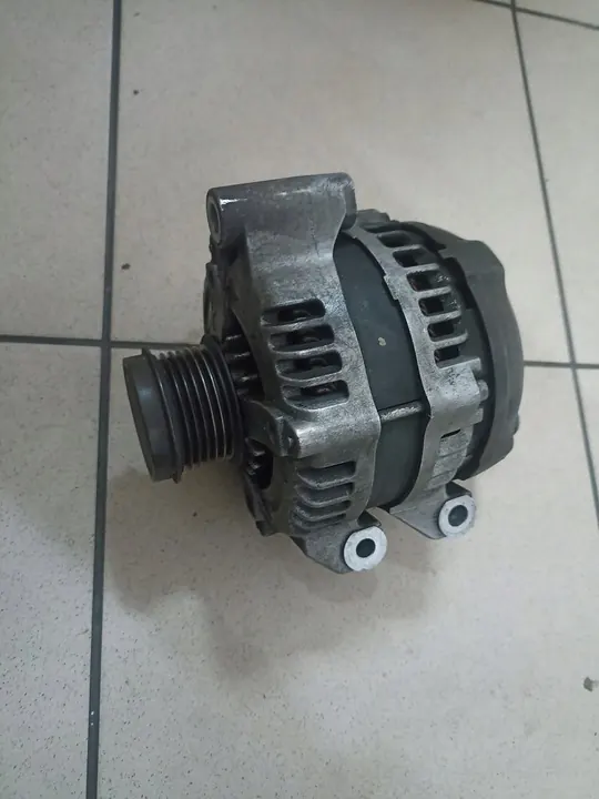 Vaihtovirtageneraattori 3.6 Jeep Wrangler Dodge Ram Chrysler image 2