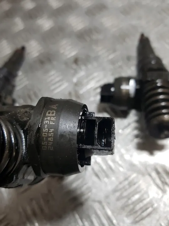 Bosch Inspuitpomp OEM 0414720215 038130073AG image 3