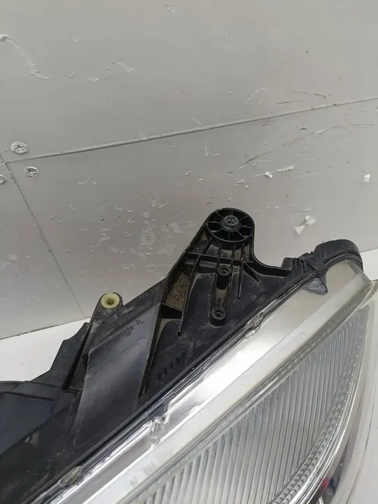 Linker koplamp Mercedes C-klasse W204 A2048208761 image 6