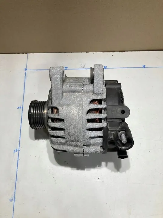 Vaihtovirtageneraattori Peugeot 308 1.2 THP OE 9826574080 image 2