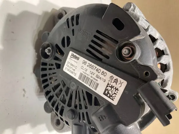 Vaihtovirtageneraattori Peugeot 308 1.2 THP OE 9826574080 image 6