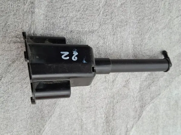 Linker Voorlampenwasser TOYOTA COROLLA E16 E21 image 3