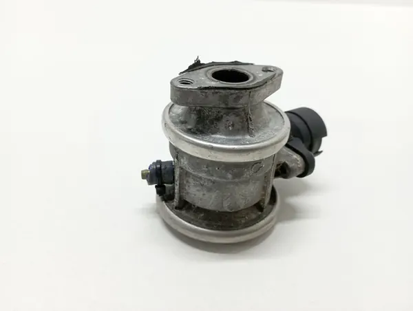 EGR-venttiili Audi A6 S6 C6 2006 078131102M image 4