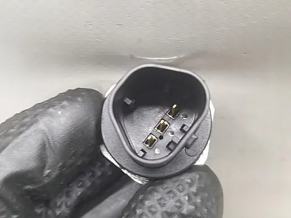 Kraftstoffdrucksensor OEM 0261545081 für 2.0 EcoBoost image 6