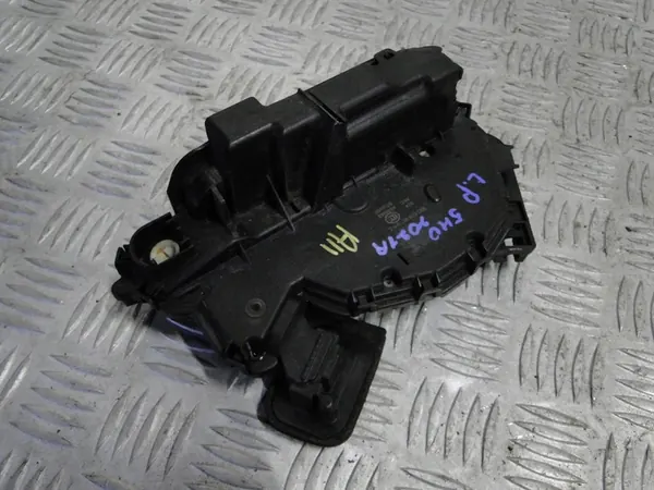 Fram vänster dörrlås VW Audi Seat Skoda image 2