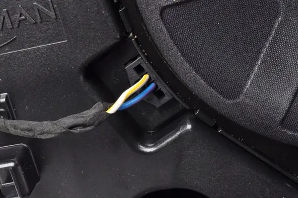 Subwoofer BMW OEM 2622887 pour i4 G26 - Occasion image 3