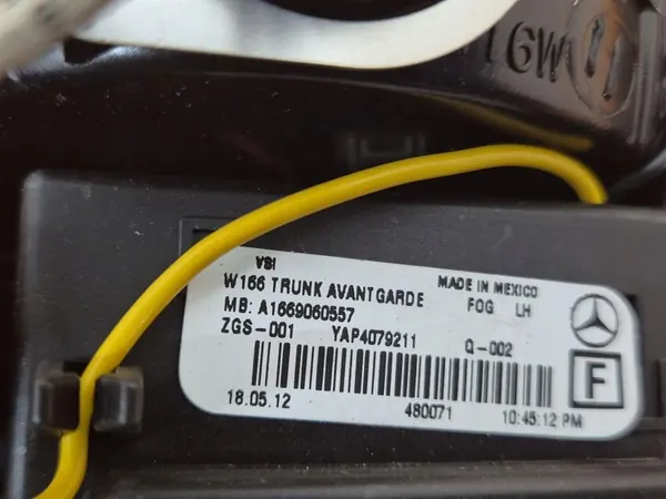 MERCEDES ML W166 11-15 LUZ INTERIOR TRASERA IZQUIERDA A1669060557 image 9