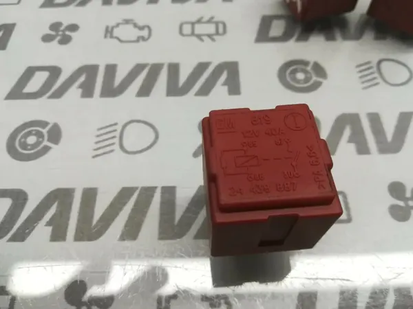 Relä kW (HP) 24438887 2009 Punainen image 4