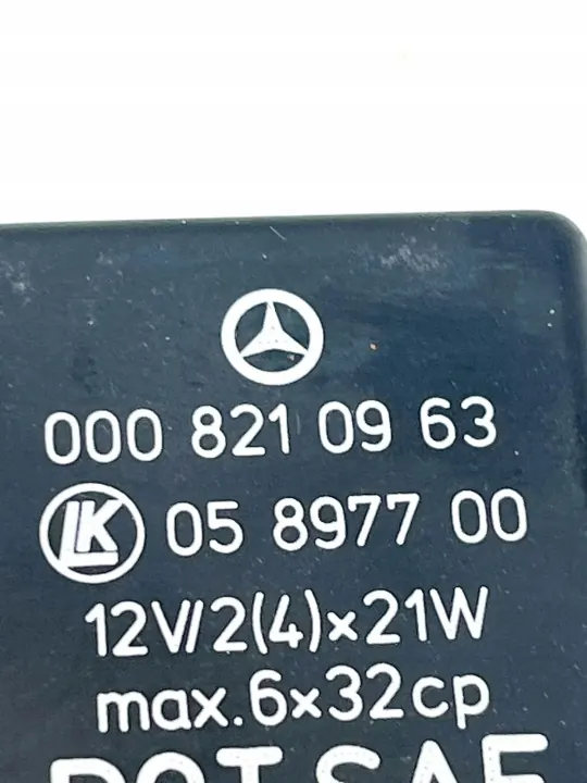 Relä OEM A0008210963 för Mercedes-Benz SL R107 image 7