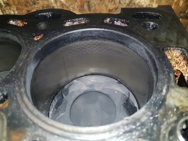 Bloque motor inferior OEM mercedes413 Pistones Cigüeñal image 5