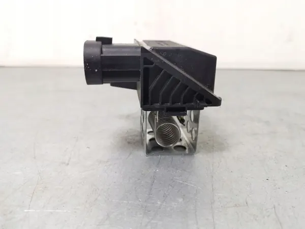 Renault Fläktrelä OEM FBZ15377 - Begagnat Skick image 2