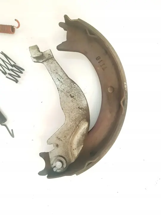 Sapatas de travão de mão OEM 26694XA00A Subaru Tribeca image 3
