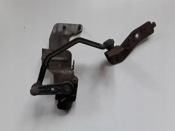 Volvo V40 Luftfjädringssensor OEM 31258179 Fram image 3