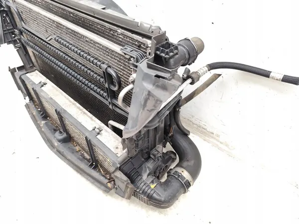 Mercedes-Benz C-Class Koelventilator OE A2045000393 image 3