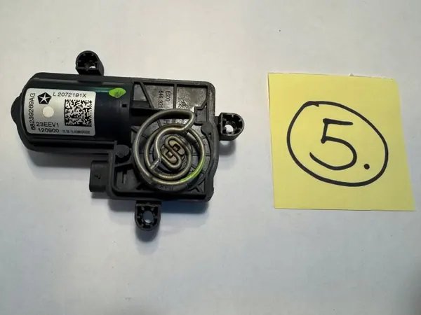 OEM 68230108AG Actuateur échappement actif 2015+ image 4
