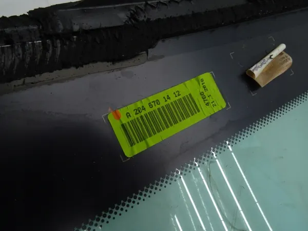 Takaoviikkuna oikea OEM A2046701412 Mercedes C-sarja image 3