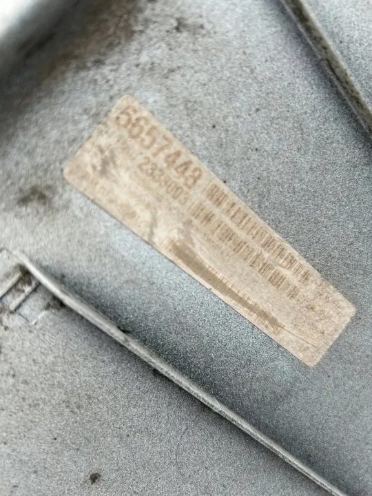 Cubreejes Scania NTG OEM 2338003 - Usado image 6