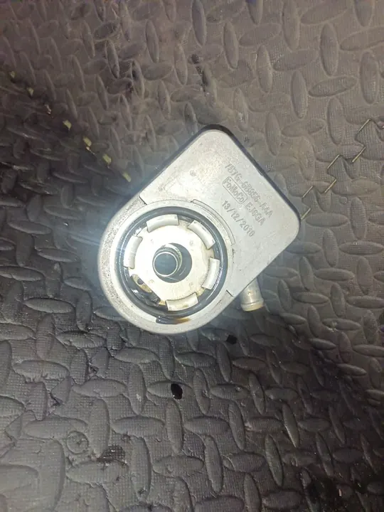 Enfriador de aceite S60 V40 Focus 1.6 T3 T4 EcoBoost image 2