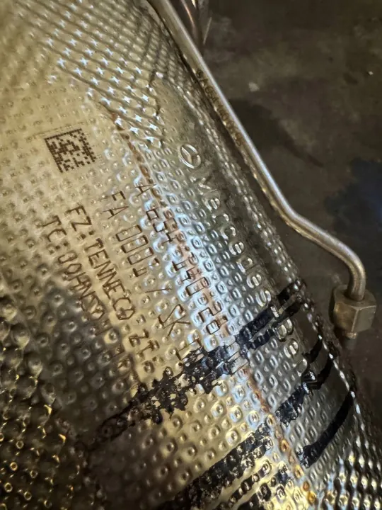 Filtro de partículas Mercedes-Benz OEM A6541400013 - Usado image 4