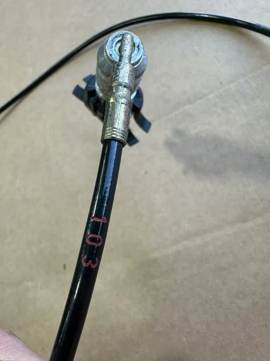 Tuyau hydraulique actionneur toit Mercedes SL R230, OEM A2308001672 image 8