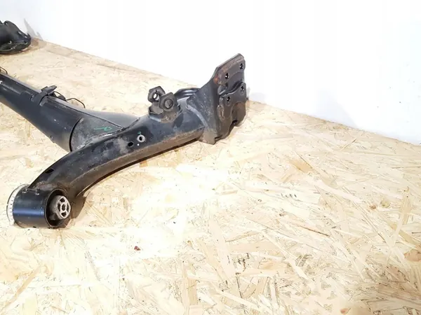 PEUGEOT 2008 II 2021 Trave Posteriore Completa OEM image 6