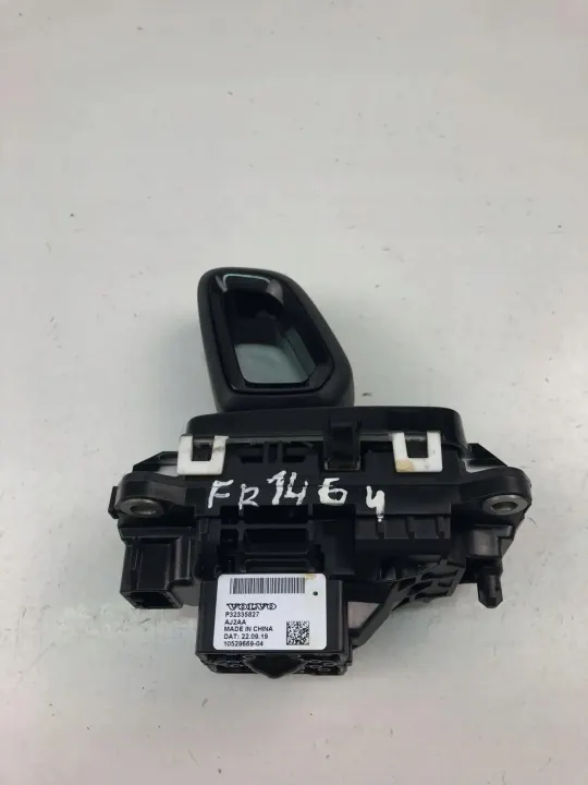 Volvo XC40 Växelspak OEM P32335827 Begagnad image 3