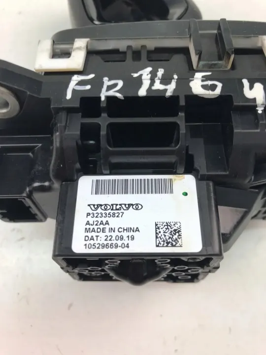 Volvo XC40 Växelspak OEM P32335827 Begagnad image 4