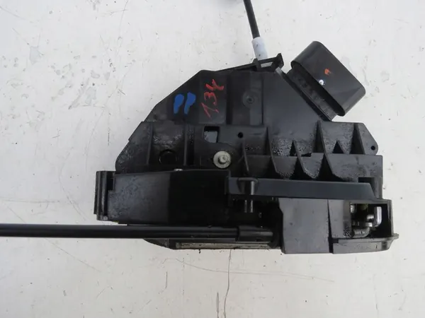 Rechts vordere Türschloss VOLVO S60 II 31301739 image 3