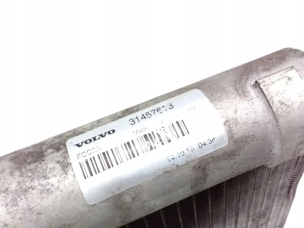 Volvo XC90 2016 A/C Kondenseri image 2